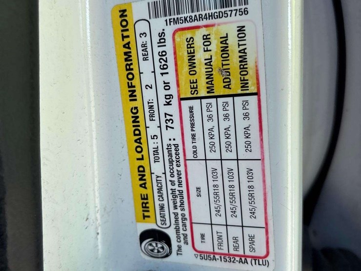 2017-ford-explorer-image-5