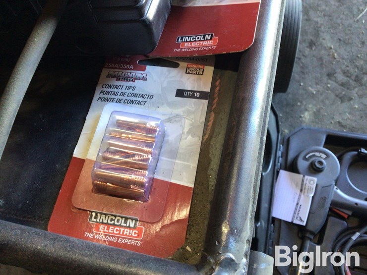 lincoln-180-weld-pak-welder-image-11