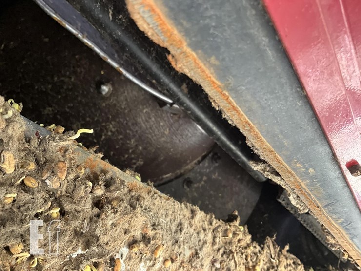 2012-case-ih-7130-image-14