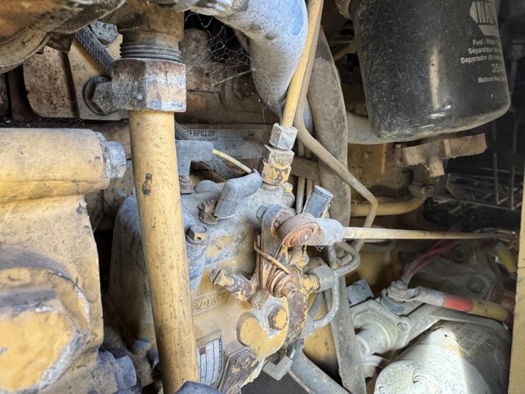 caterpillar-416b-image-58