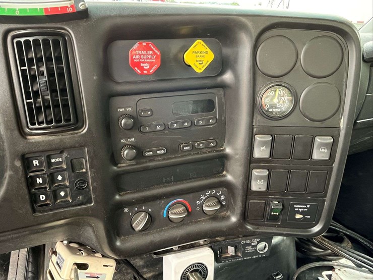 2005-gmc-c8-cable-placer-truck-image-85