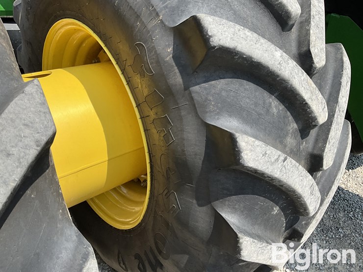 2024-john-deere-8r-370-image-18