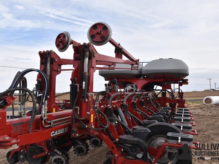2018-case-ih-2150-image-12
