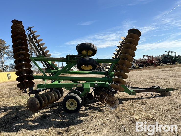 john-deere-630-image-4