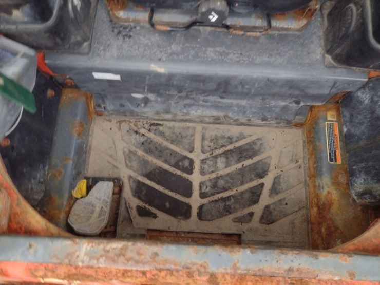 kubota-ssv75-image-11