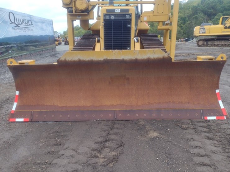 15-caterpillar-d6n-lgp-image-16