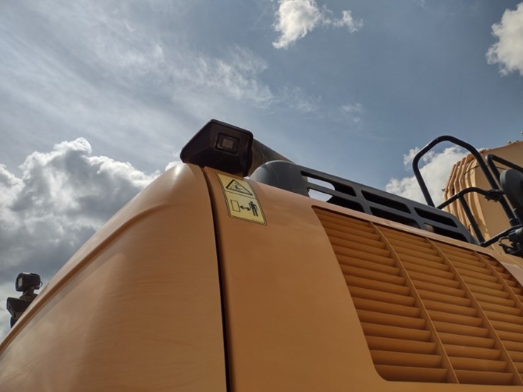 22-case-cx350d-image-25