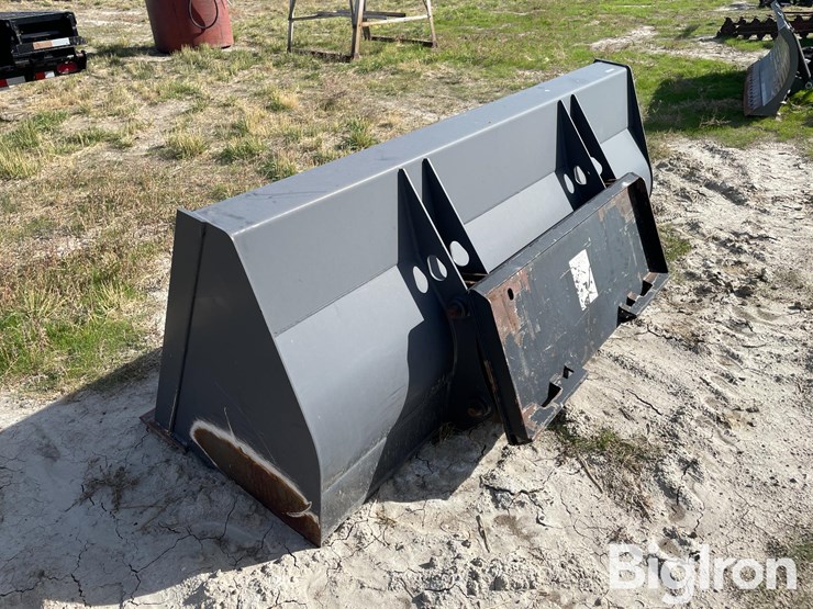 quick-attach-bucket-image-7