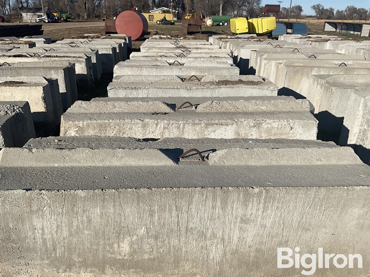 concrete-stackable-blocks-image-6