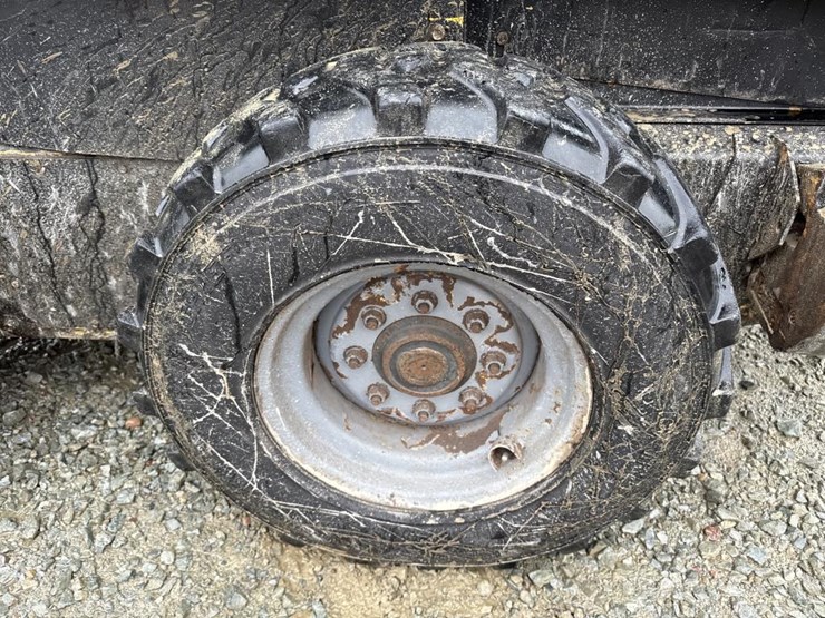 new-holland-lx885-image-59