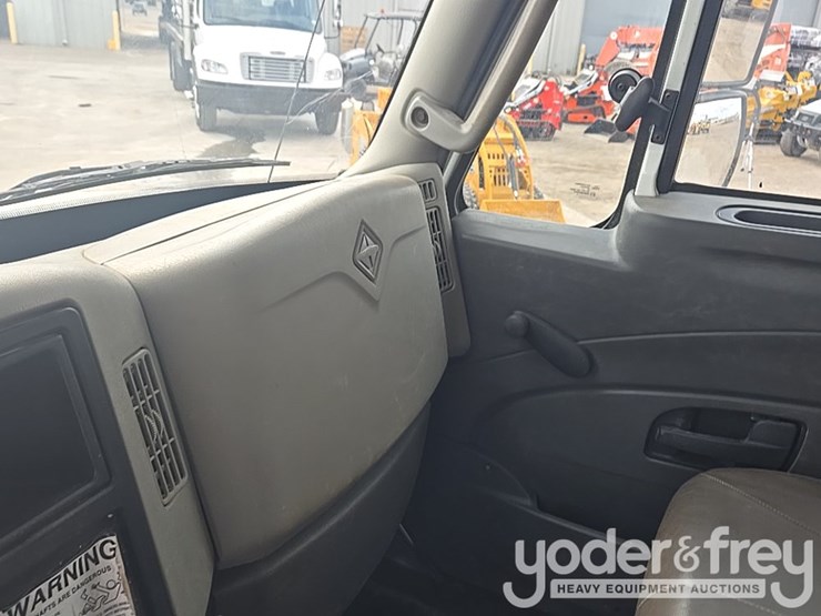 2015-international-4300-sba-image-112