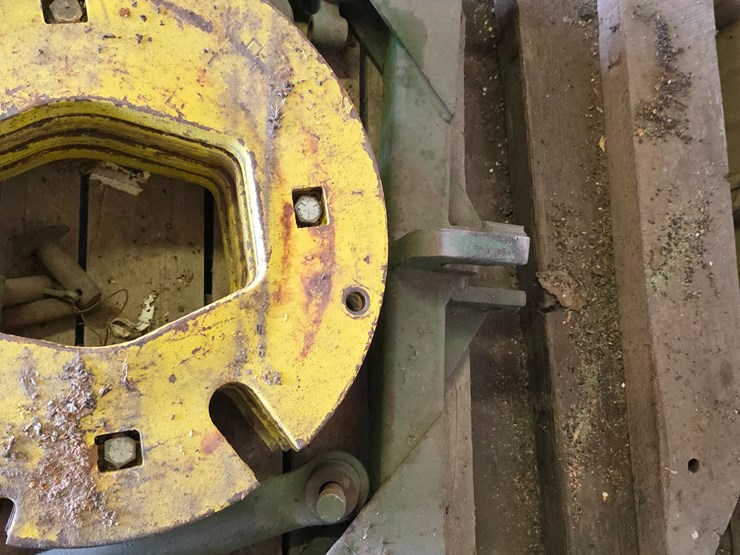 john-deere-tractor-weights-&-quick-hitch-image-15