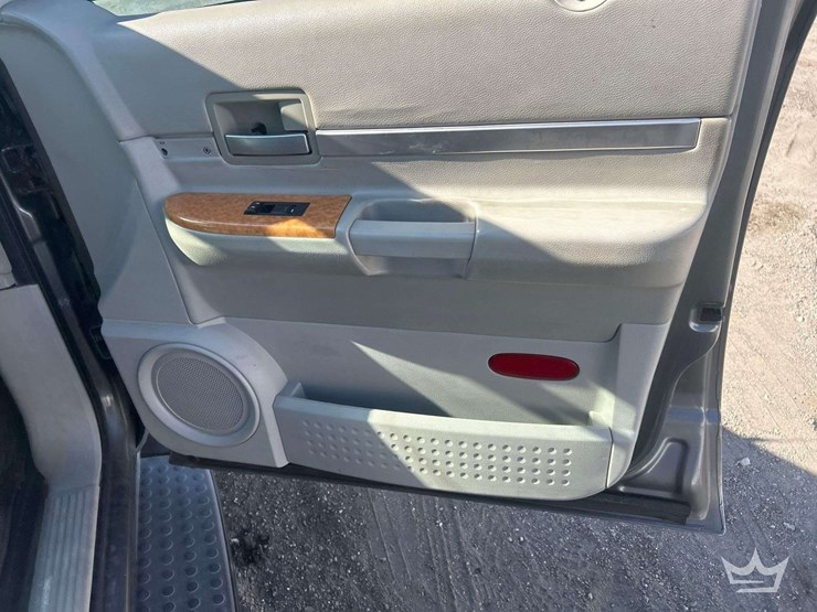 2007-chrysler-aspen-image-24