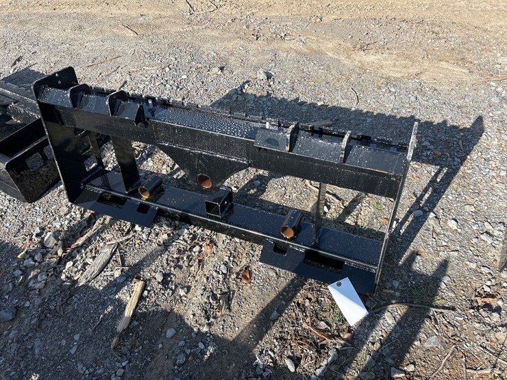 #49-•-skid-steer-pallet-fork-/-hay-spear-frame-image-1