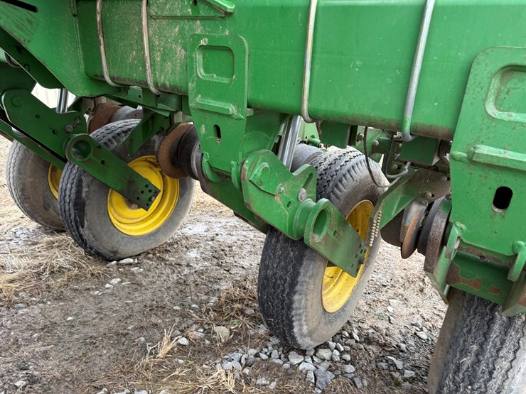 john-deere-1790-image-25