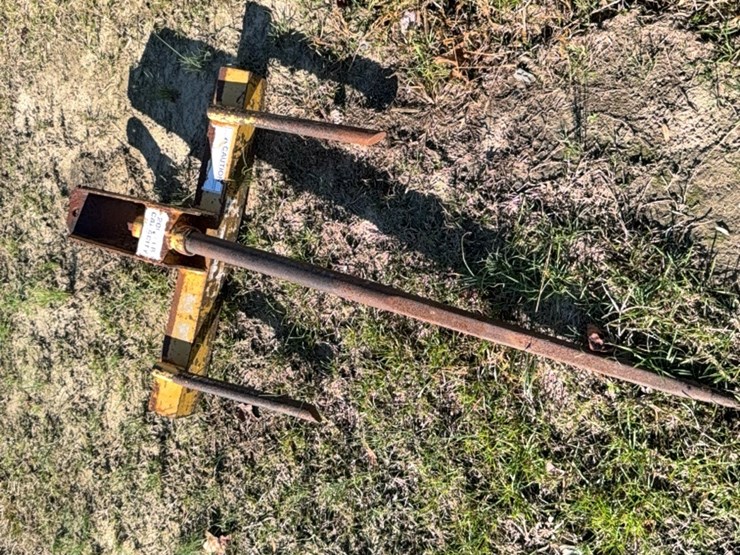 loader-bucket-bale-spear-located-at-107-jernigan-swamp-rd.,-ahoskie,-nc-image-10