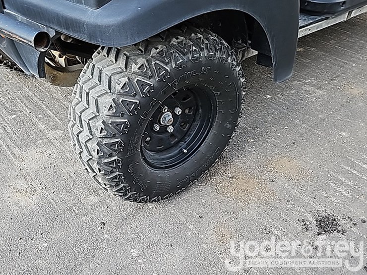 2021-club-car-carryall-1700-image-9