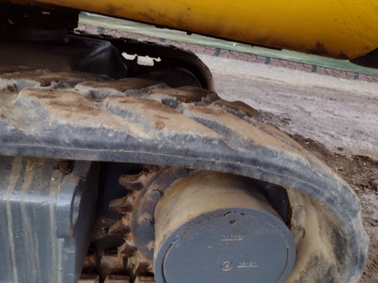 new-holland-ec25-image-27