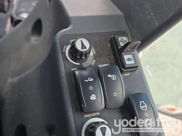 2017-deere-872g-image-168