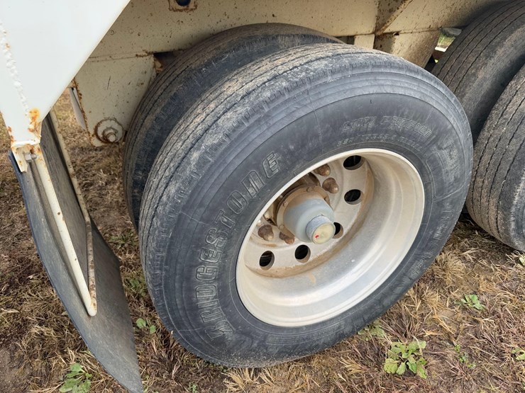 1996-agri-trader-32’-steel-hopper-bottom-trailer-image-16