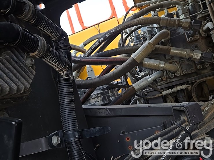 2019-volvo-ec200el-image-105