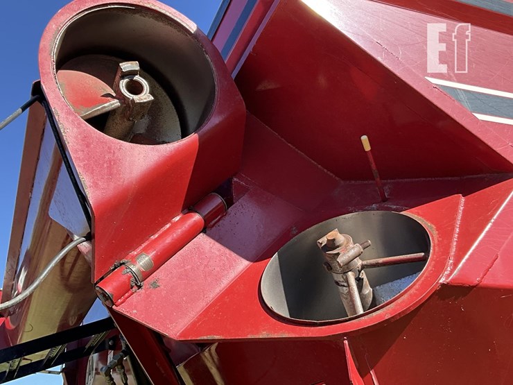 2004-j&m-750-16-image-11