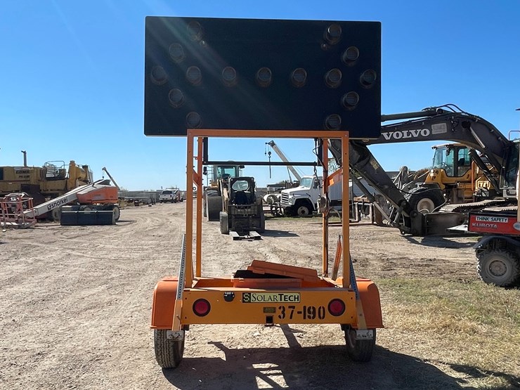 #6321-•-2020-solar-tech-arrow-board-(trailer-#37190)-(no-title)-image-3