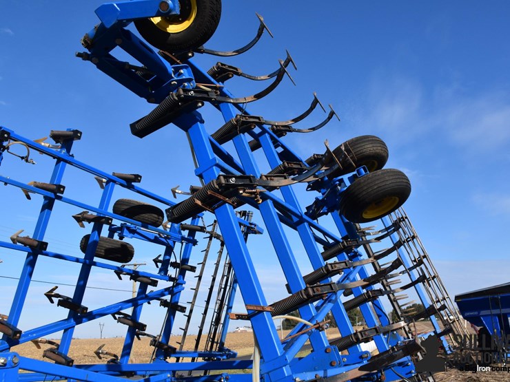 2014-landoll-9630-image-15