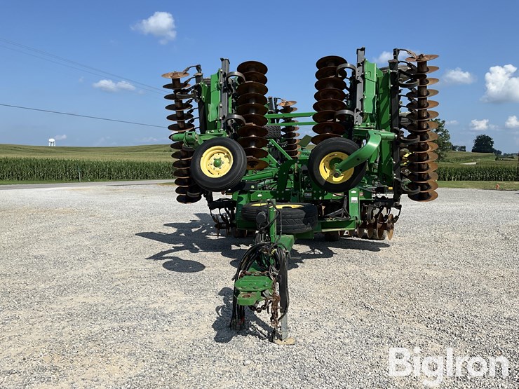 2015-john-deere-2620-image-2