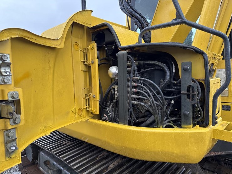 komatsu-pc138us-image-45