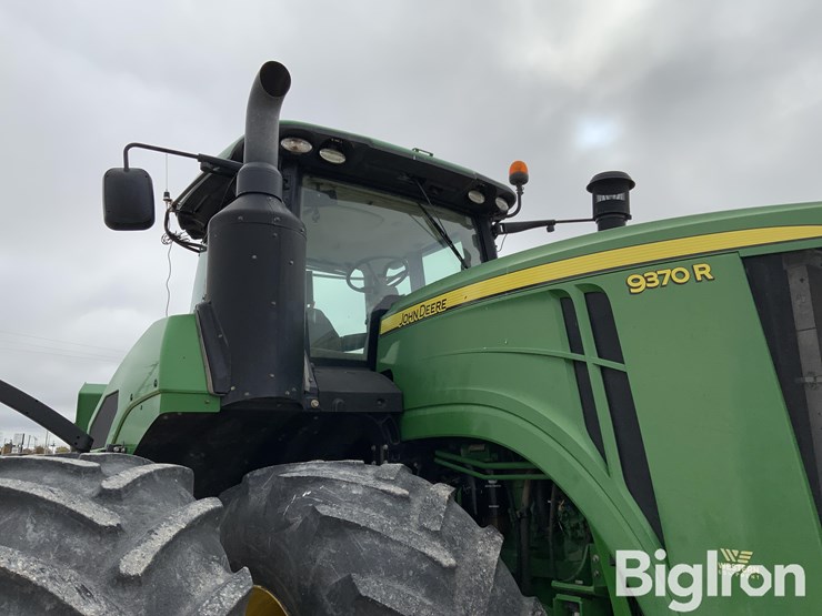 2015-john-deere-9370r-image-16