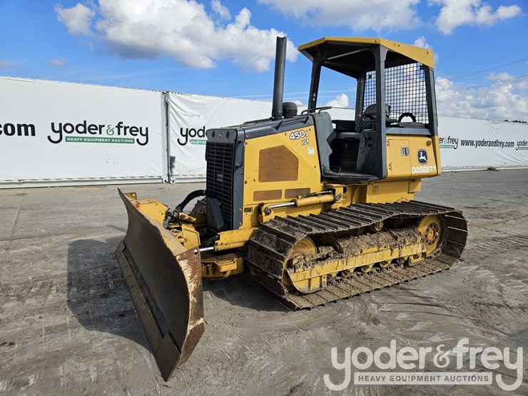 2015-deere-450j-image-1