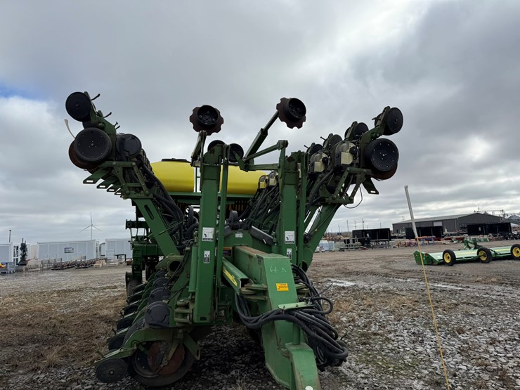 john-deere-1790-image-6