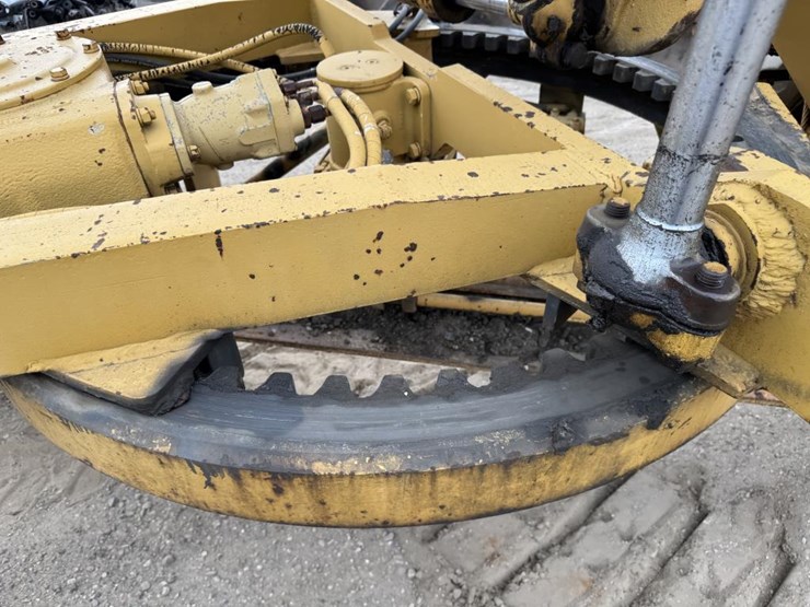 1974-caterpillar-140g-image-32