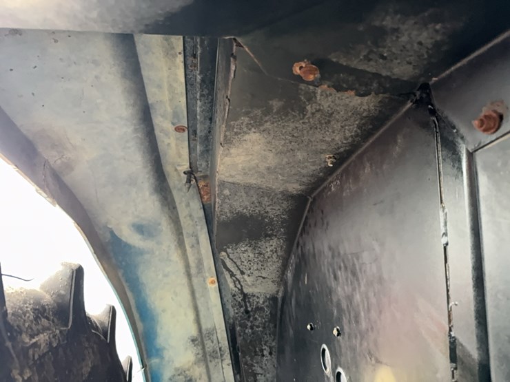 new-holland-8770-image-88