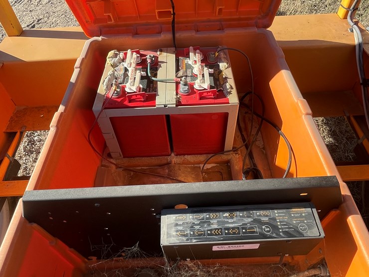 #6310-•-2018-solar-tech-arrow-board-(trailer-#37149),-(no-title)-image-8