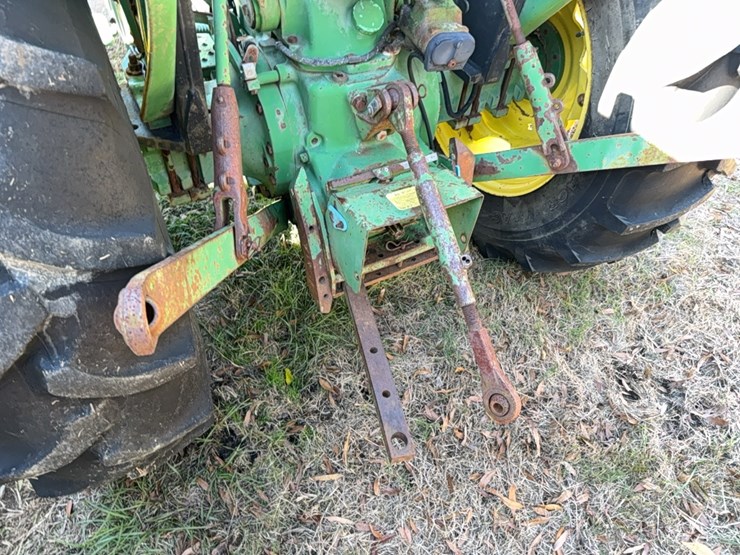 john-deere-2155-image-13