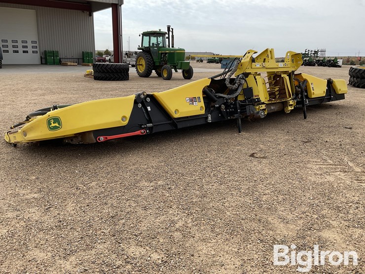 2023-john-deere-772-image-7