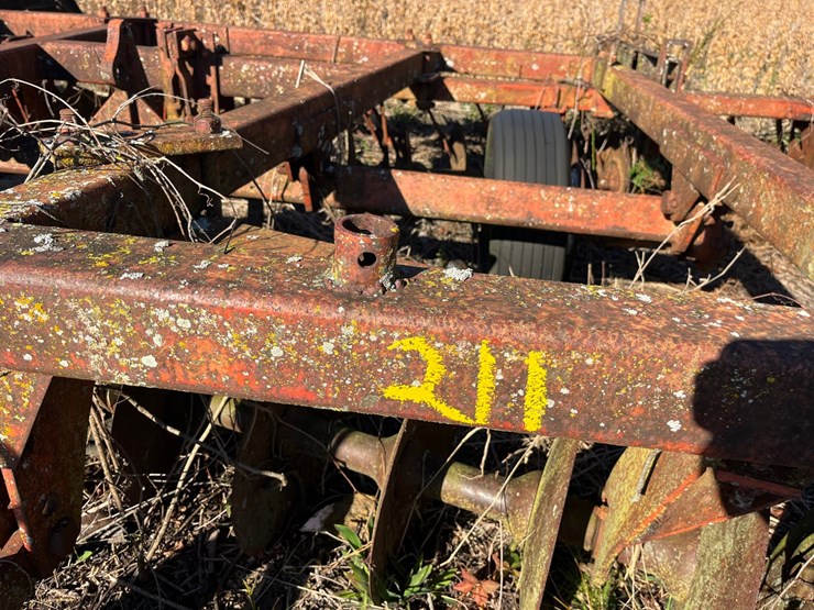 13’-case-disk,-needs-work,-no-hydraulics,-frame-for-drag-board,-located-at-276-jonestown-rd-snowhill,-n-c-image-15