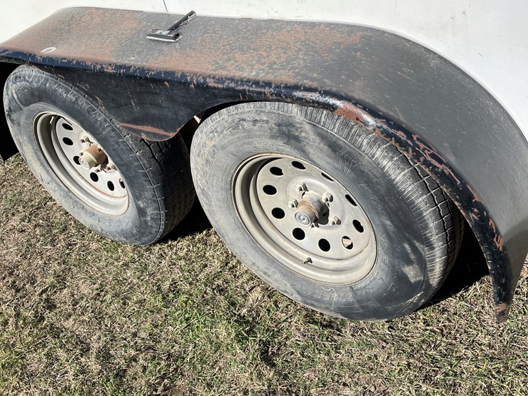 #6231-•-2017-ameritrail-enclosed-cargo-trailer-(trailer-#0996)-(has-wi-title)-image-5