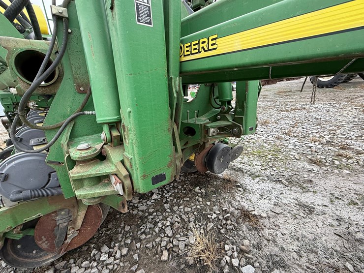 john-deere-1790-image-57
