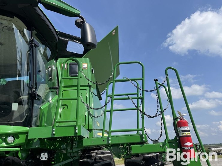 2024-john-deere-s780-image-11