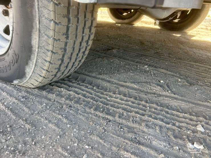 2003-sea-ray-slx-29'-image-51