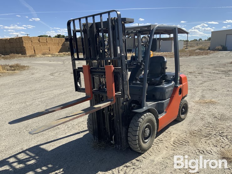 toyota-sfdu25-forklift-image-1