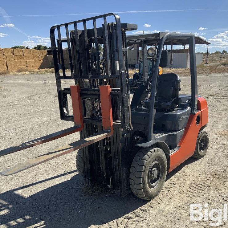 Toyota SFDU25 Forklift