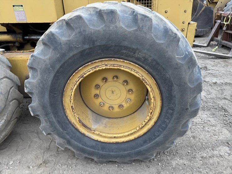 1974-caterpillar-140g-image-63