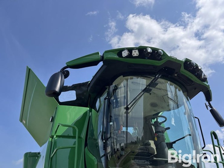 2024-john-deere-s780-image-16