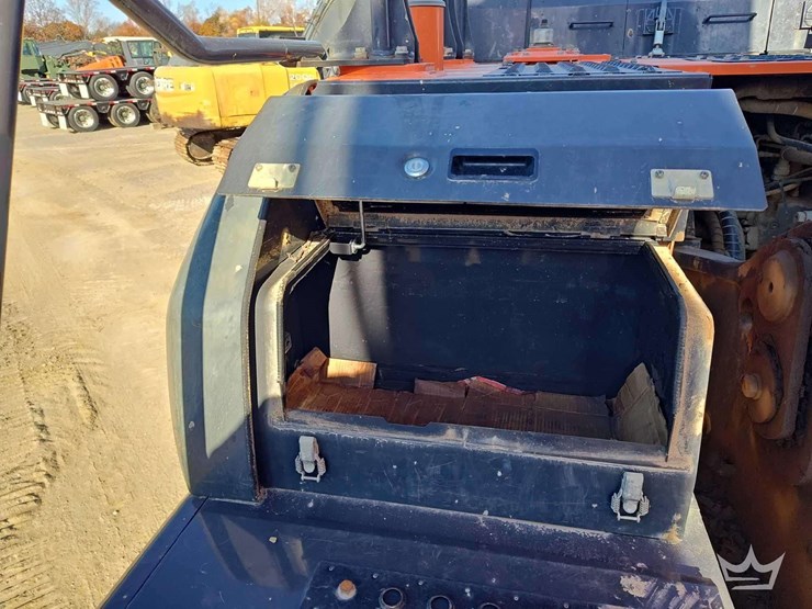 2019-hitachi-zx300-lc-image-24