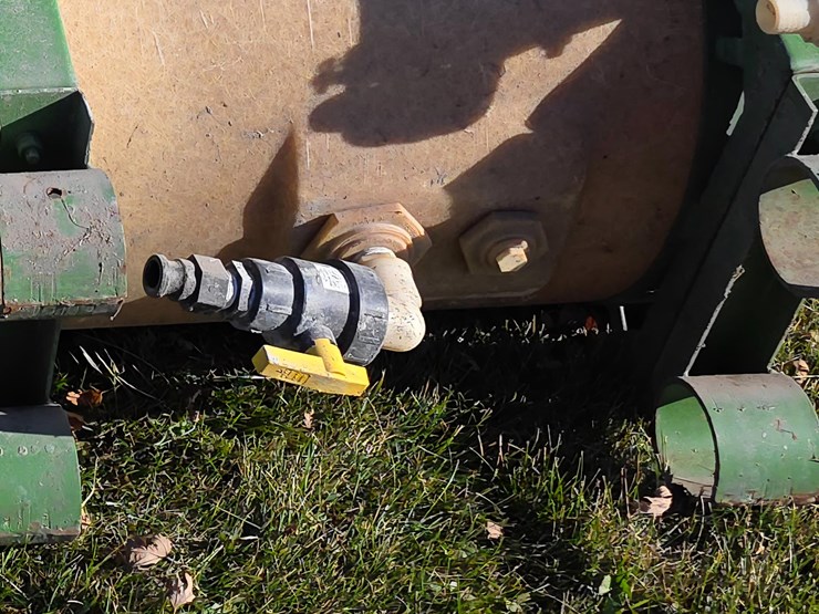 john-deere-200-image-9