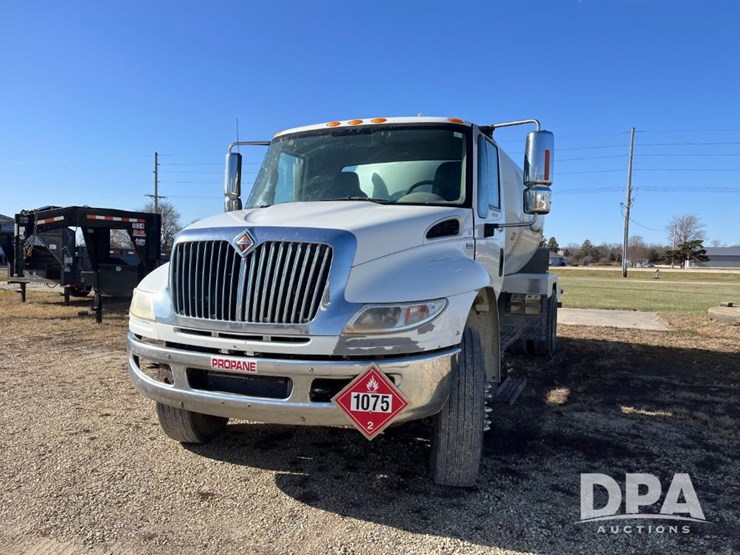 2011-ihc-4400-durastar-lp-truck-(jn3390,-unit-489)-image-2